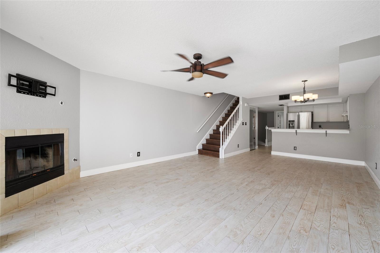 Living Room Combination