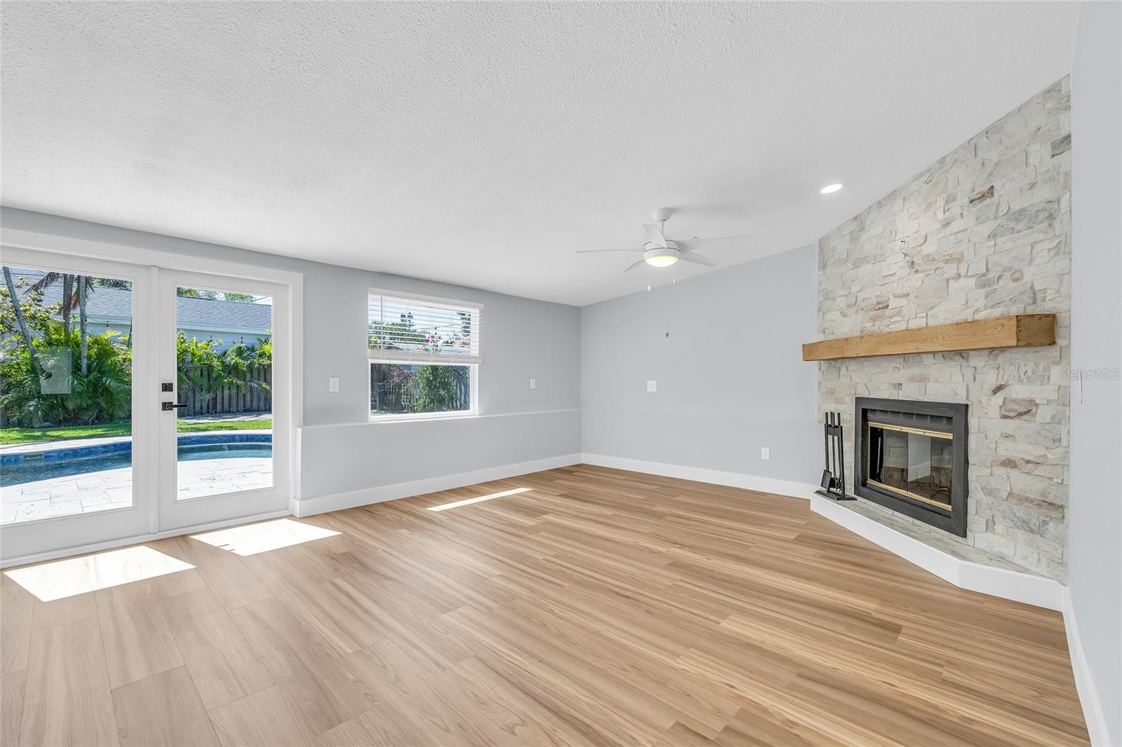 Family Room and Breakfast Area with View of the Pool!