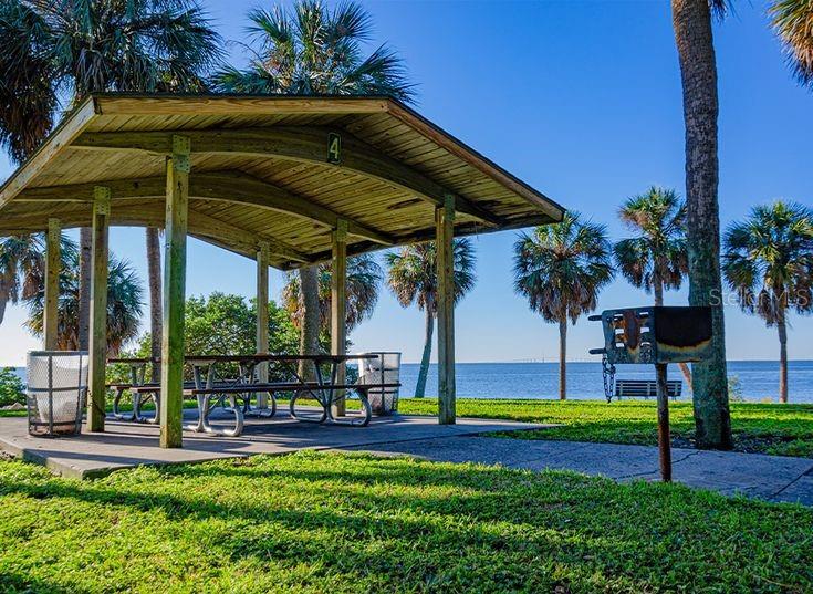 Bay Vista Park around the corner!