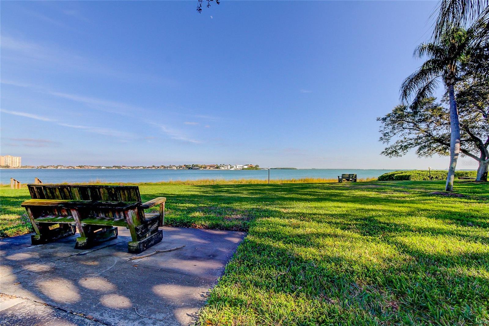 Lots of peaceful green space in Palma Del Mar