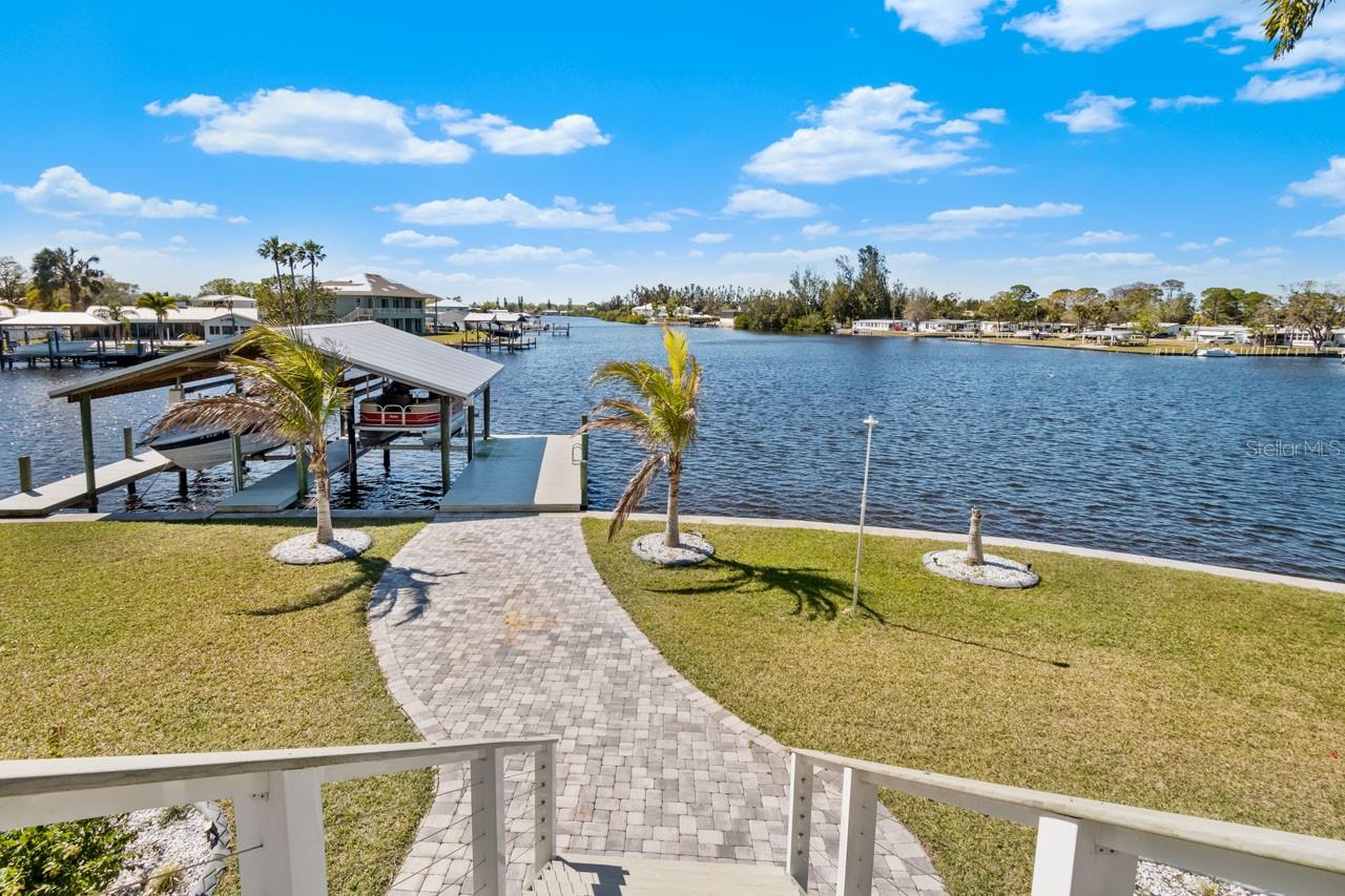 Covered Boat Lift