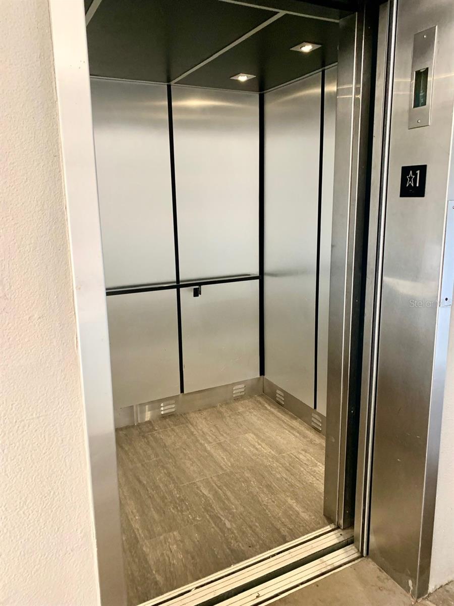 Building Elevator