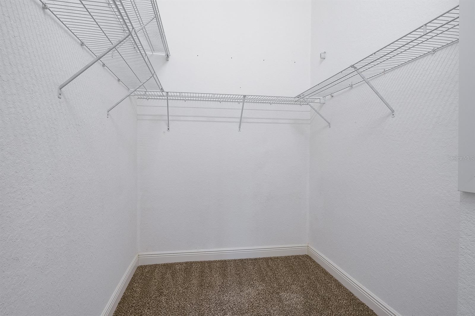 walk-in closet