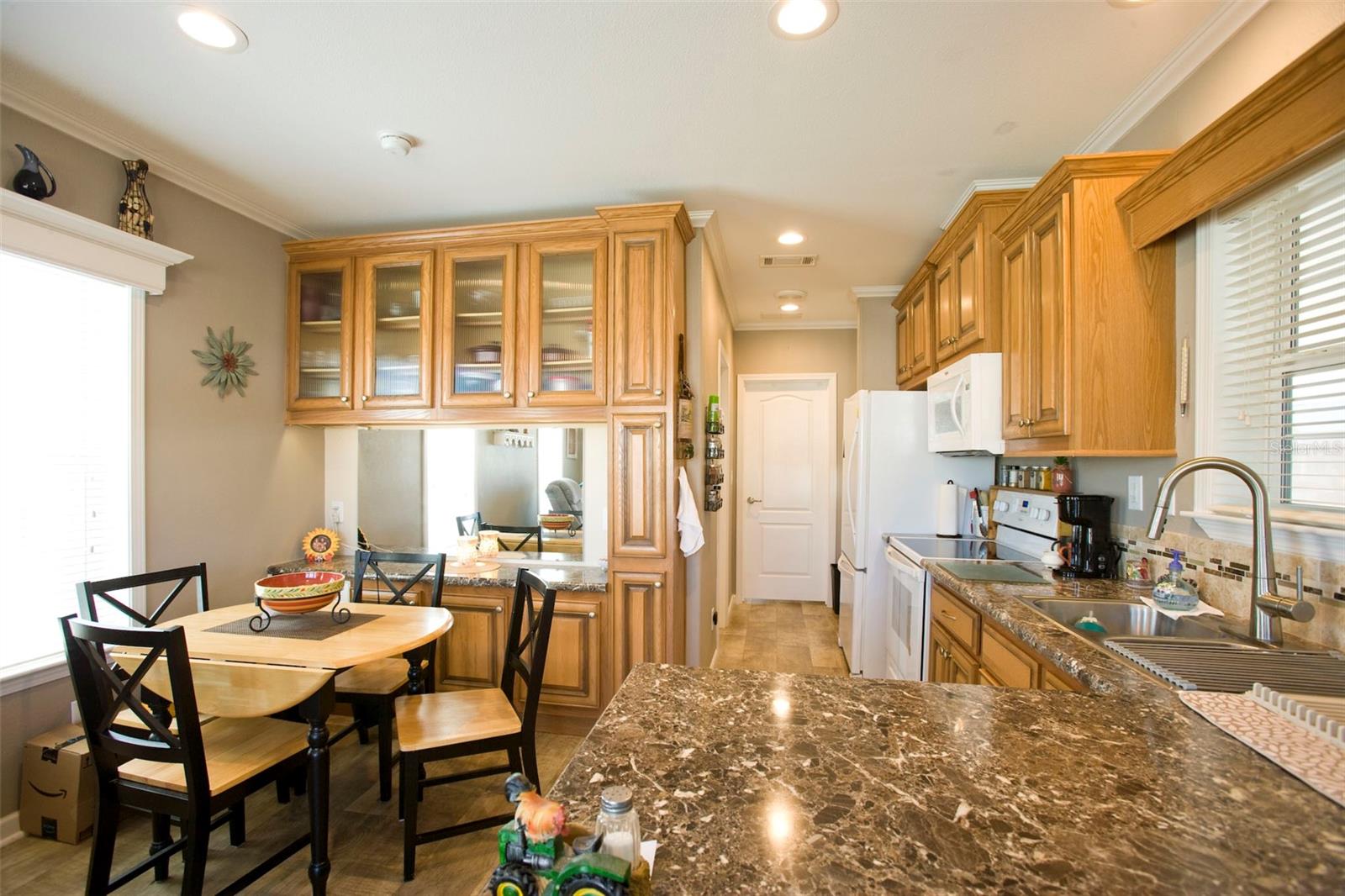 Dinette w/wood cabinets