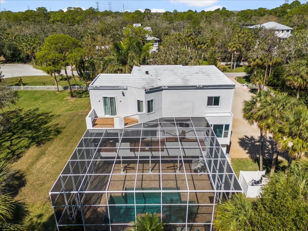 2 story pool/spa enclosure