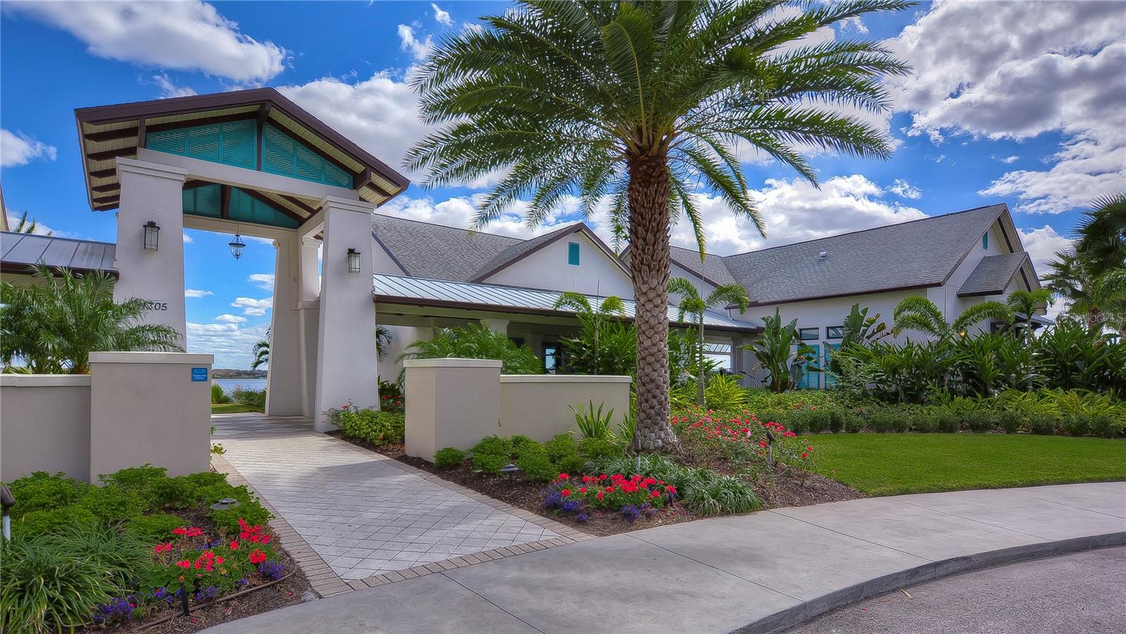 Lucaya Lake Clubhouse