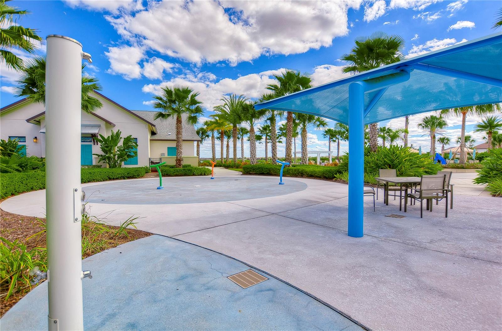 Clubhouse Outdoor Area