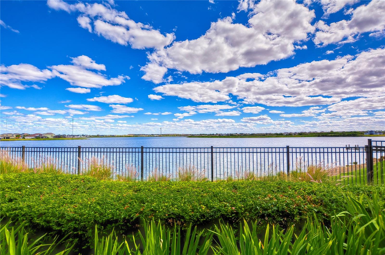 Lucaya Lake