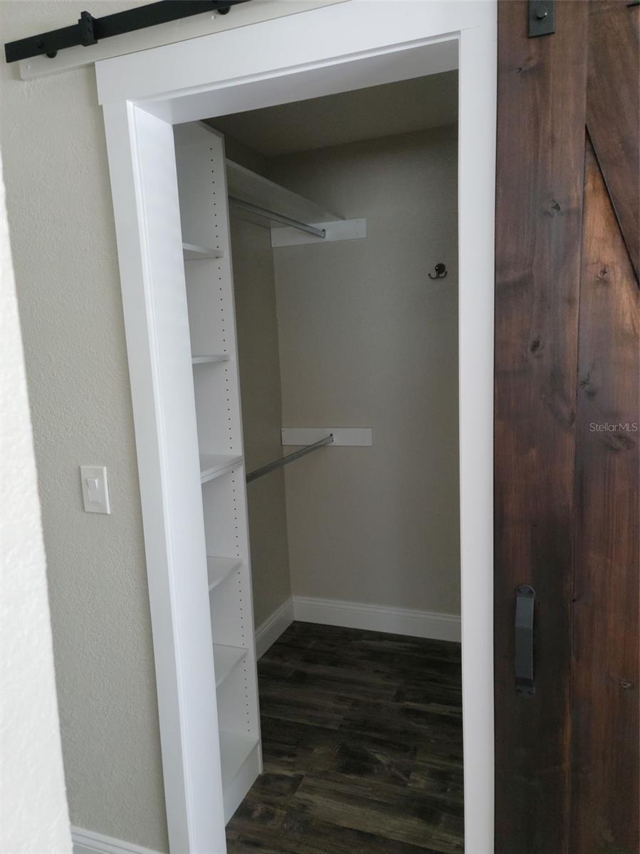 Walkin Closet