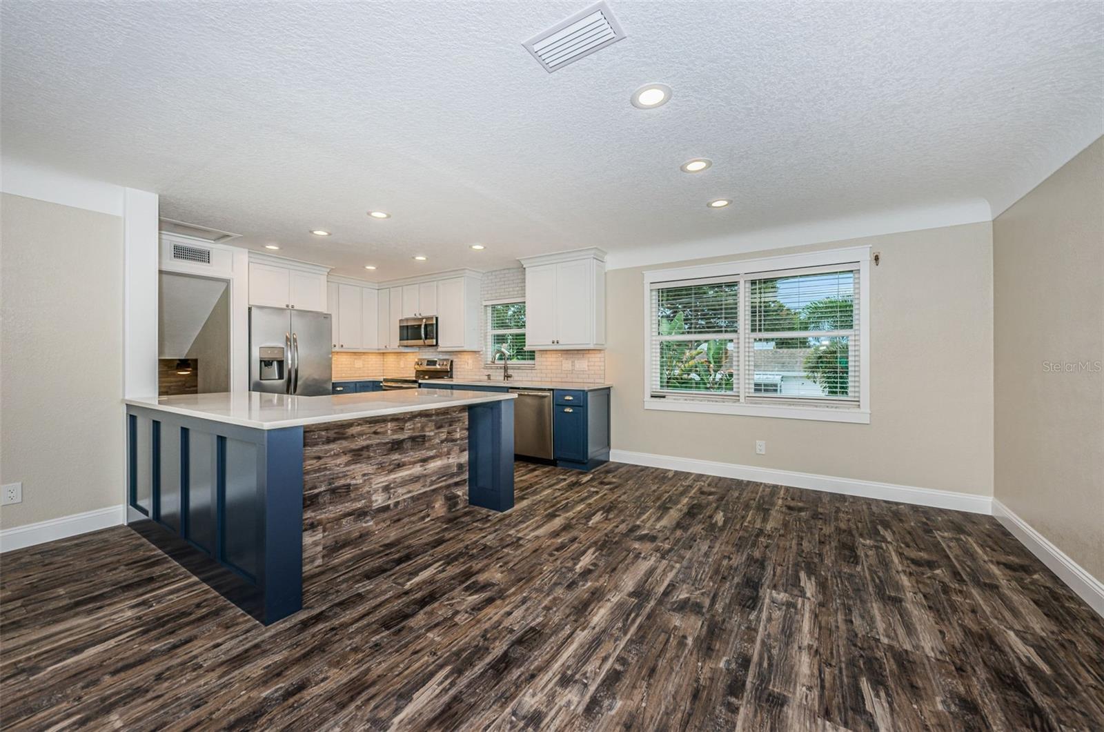 Kitchen & Dining  Area
