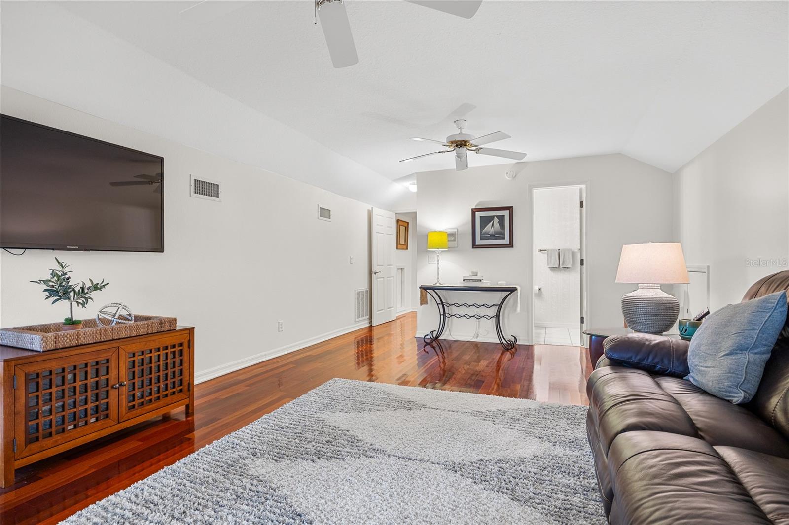 Guest room 4 with Private bath and large Balcony