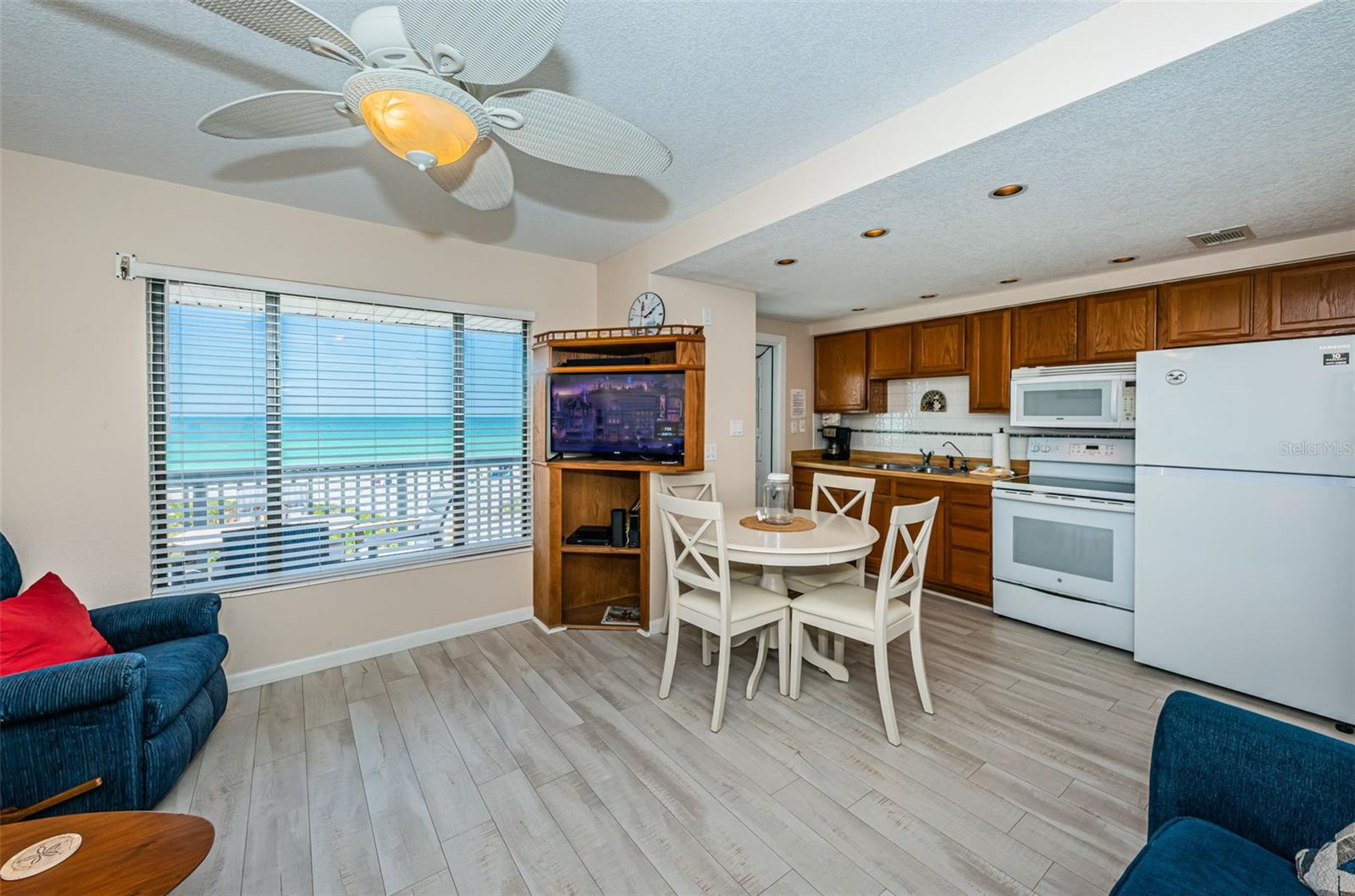 .. Shot # 9... Direct Gulf Front...  13.6 x 19 Living Room.. Truly a Beach Getaway..