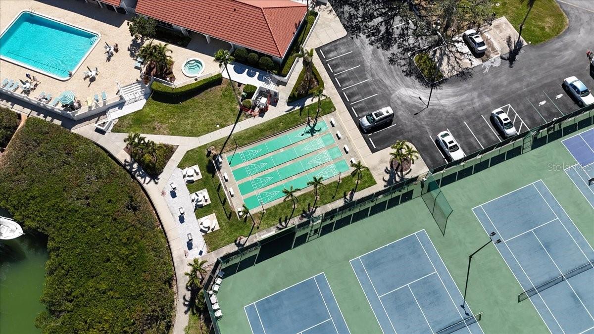 Clubhouse w/Htd Pool & Hot Tub