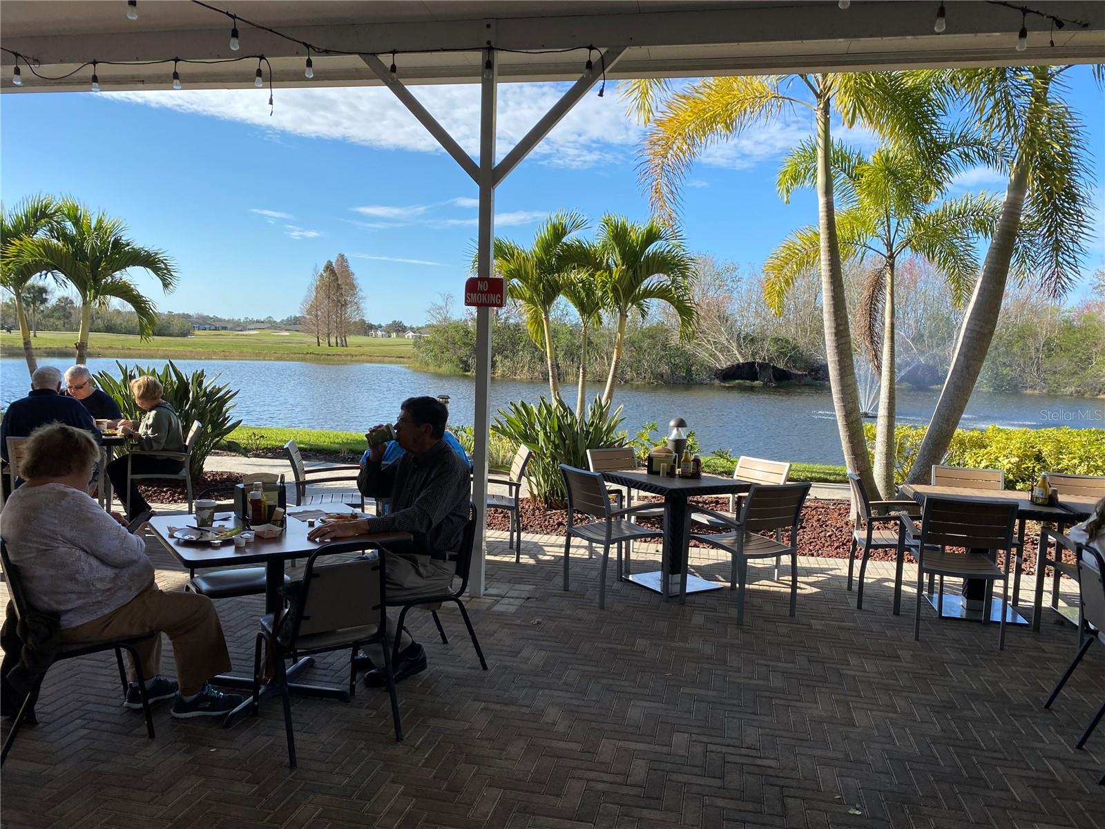 Palm Court Exterior dining