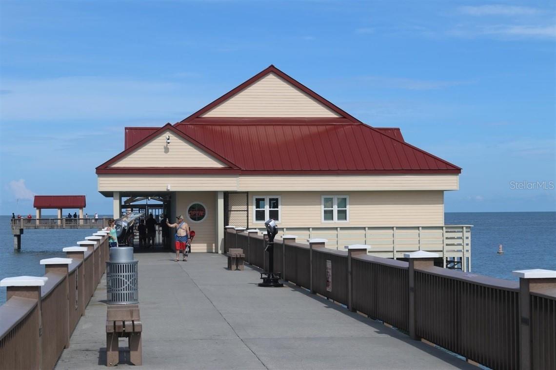 Famous pier 60 on beach