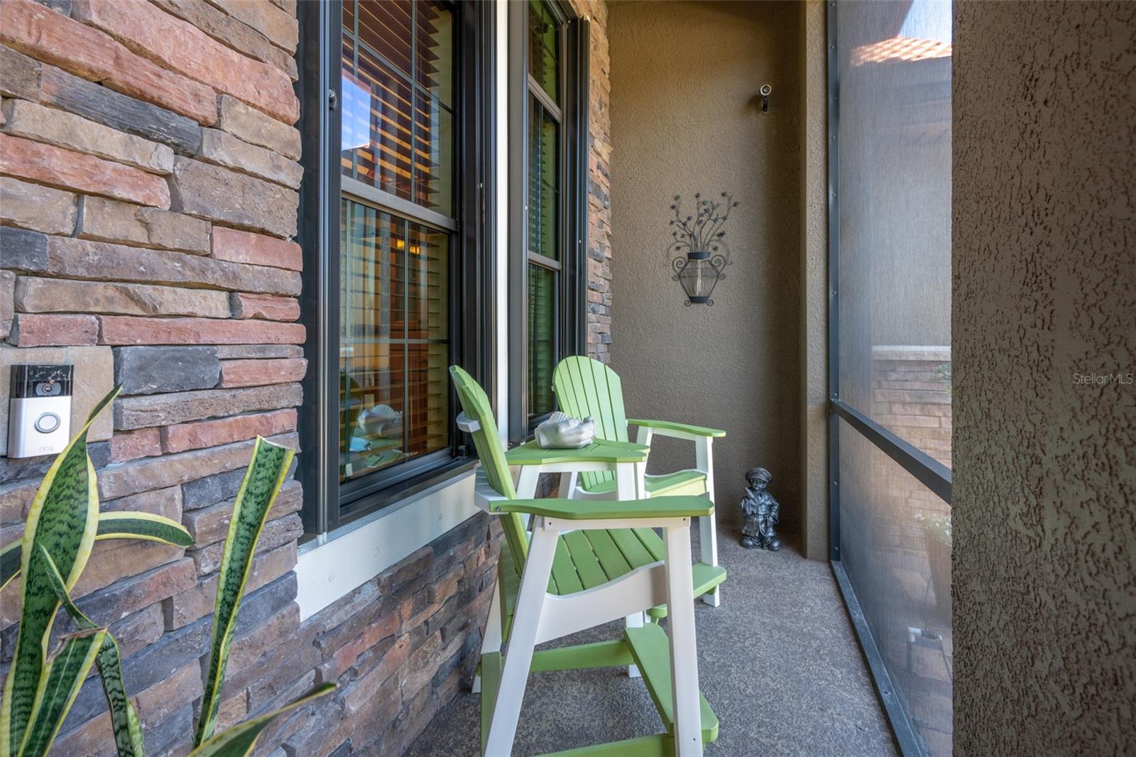 SCREENED-IN FRONT PORCH