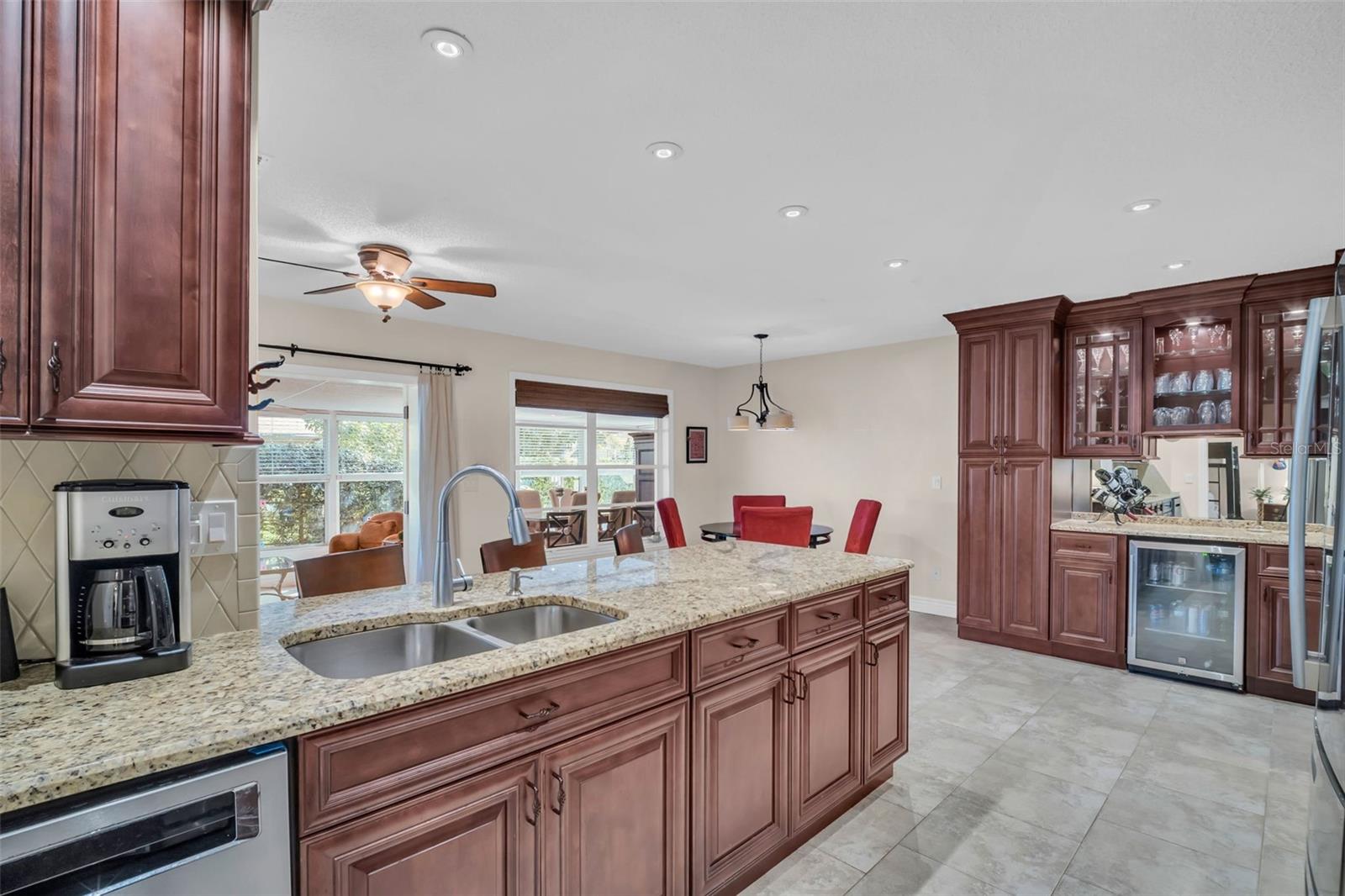 Open to family/dining room combo making entertaining a breeze~