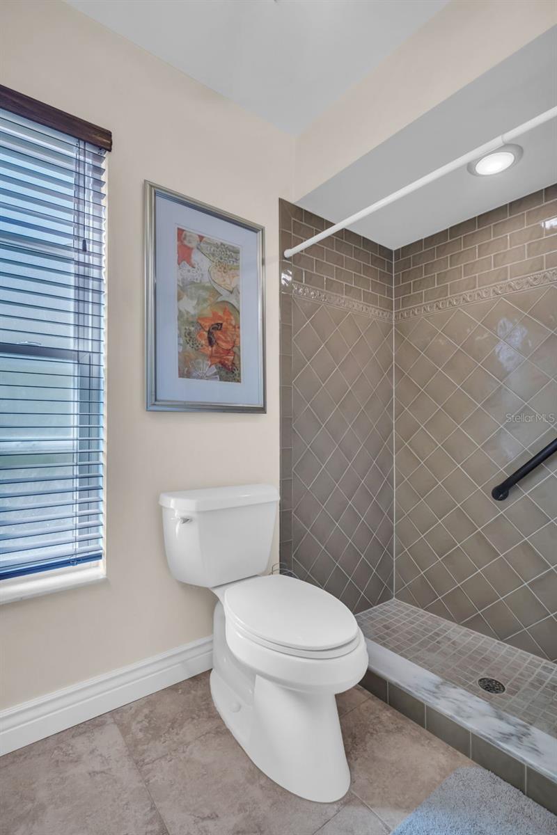 Stunning walk-in tile & grab bar for safety~