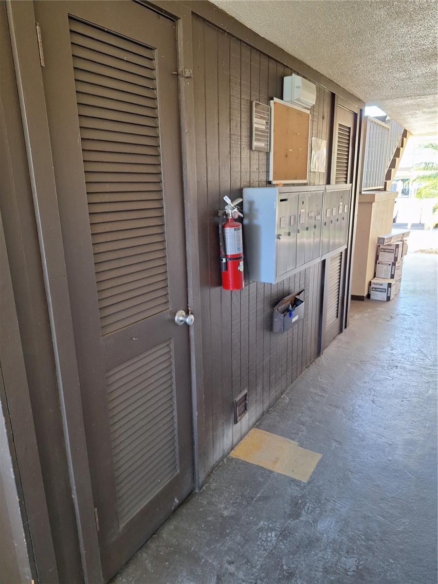 BOTH STORAGE AND LAUNDRY ON THE GROUND FLOOR