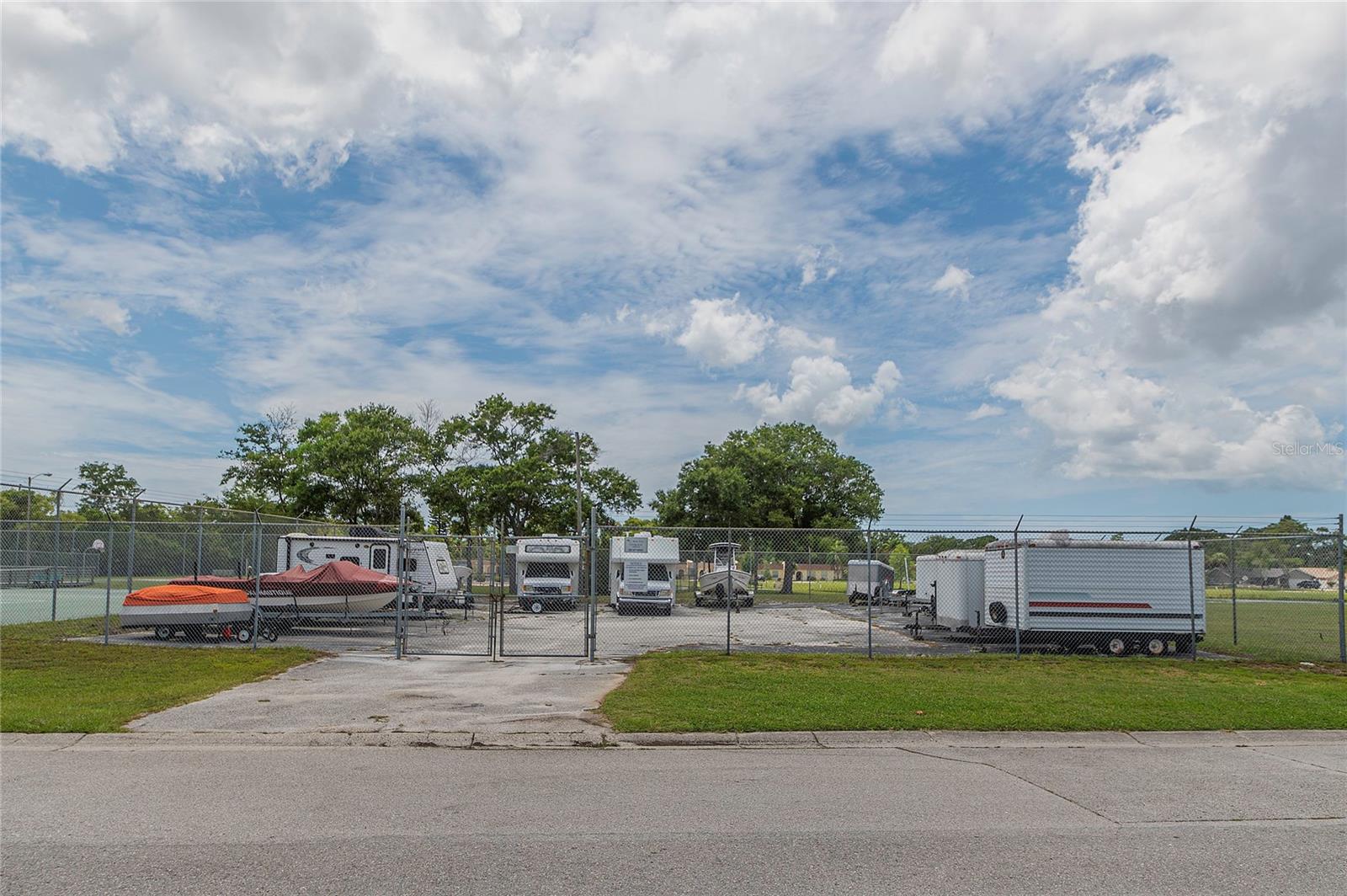 Boat/RV storage