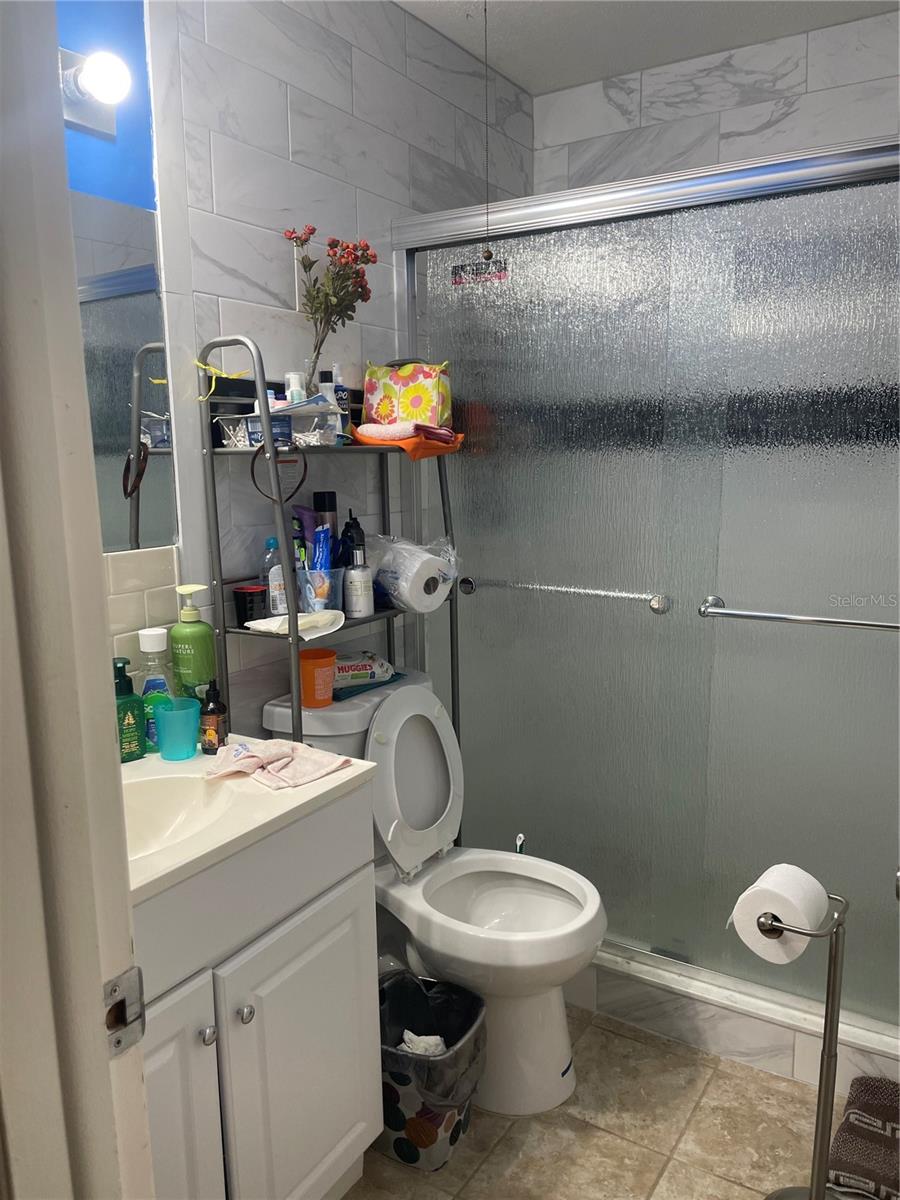 bathroom1