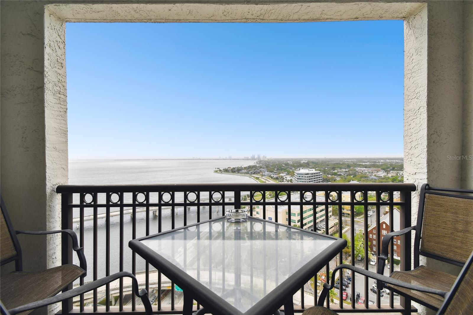 Private balcony with breathtaking waterfront and Bayshore views.