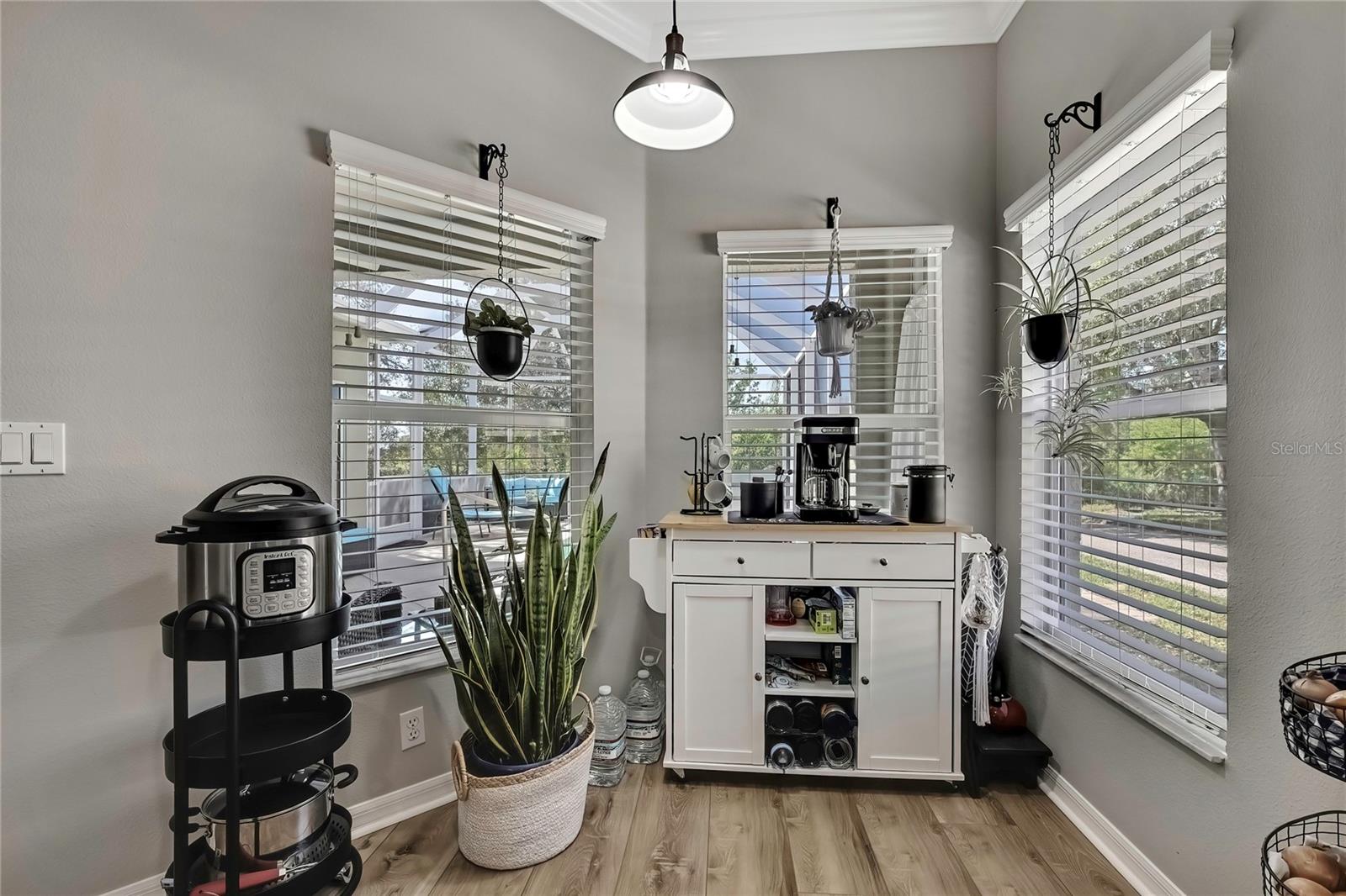 Breakfast area off kitchen