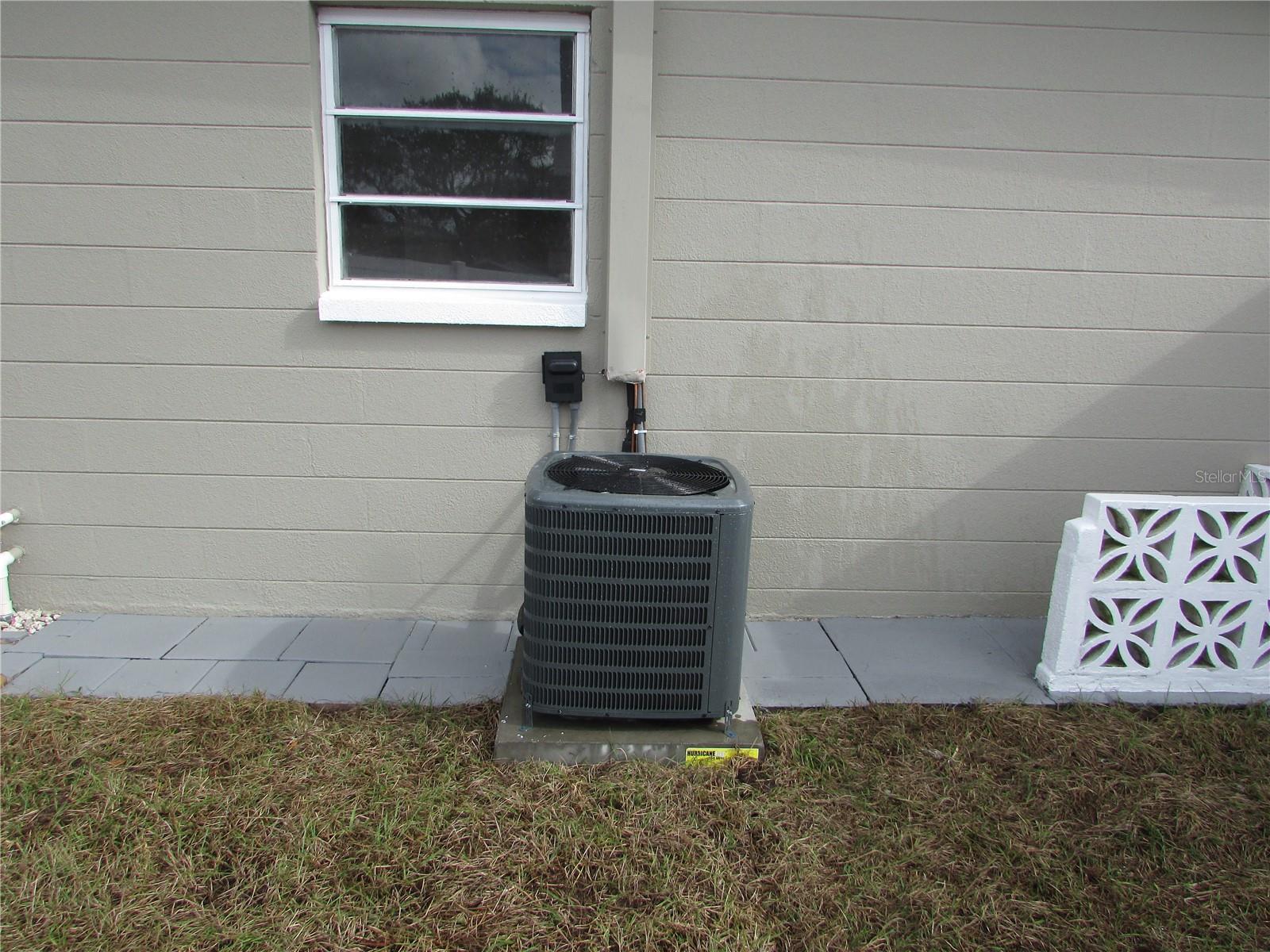 New AC condensing unit