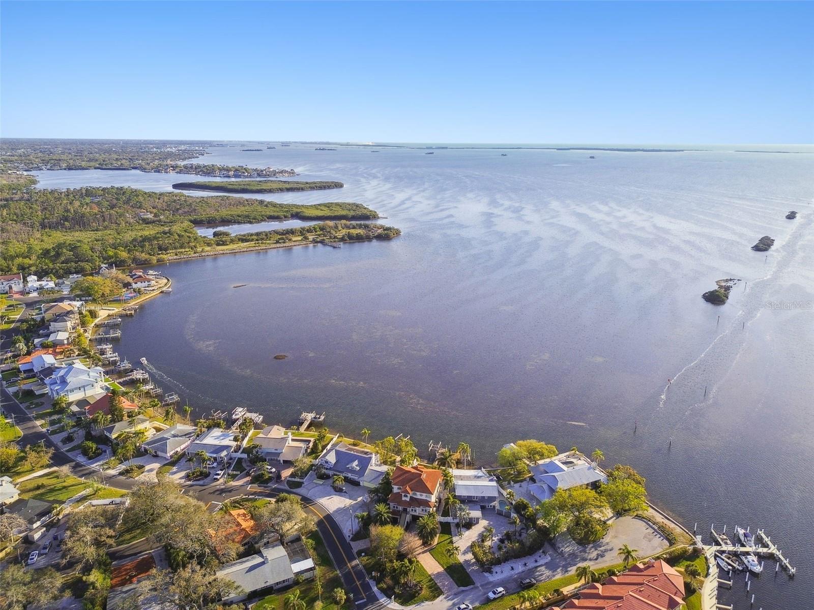 Situated directly on The Gulf.