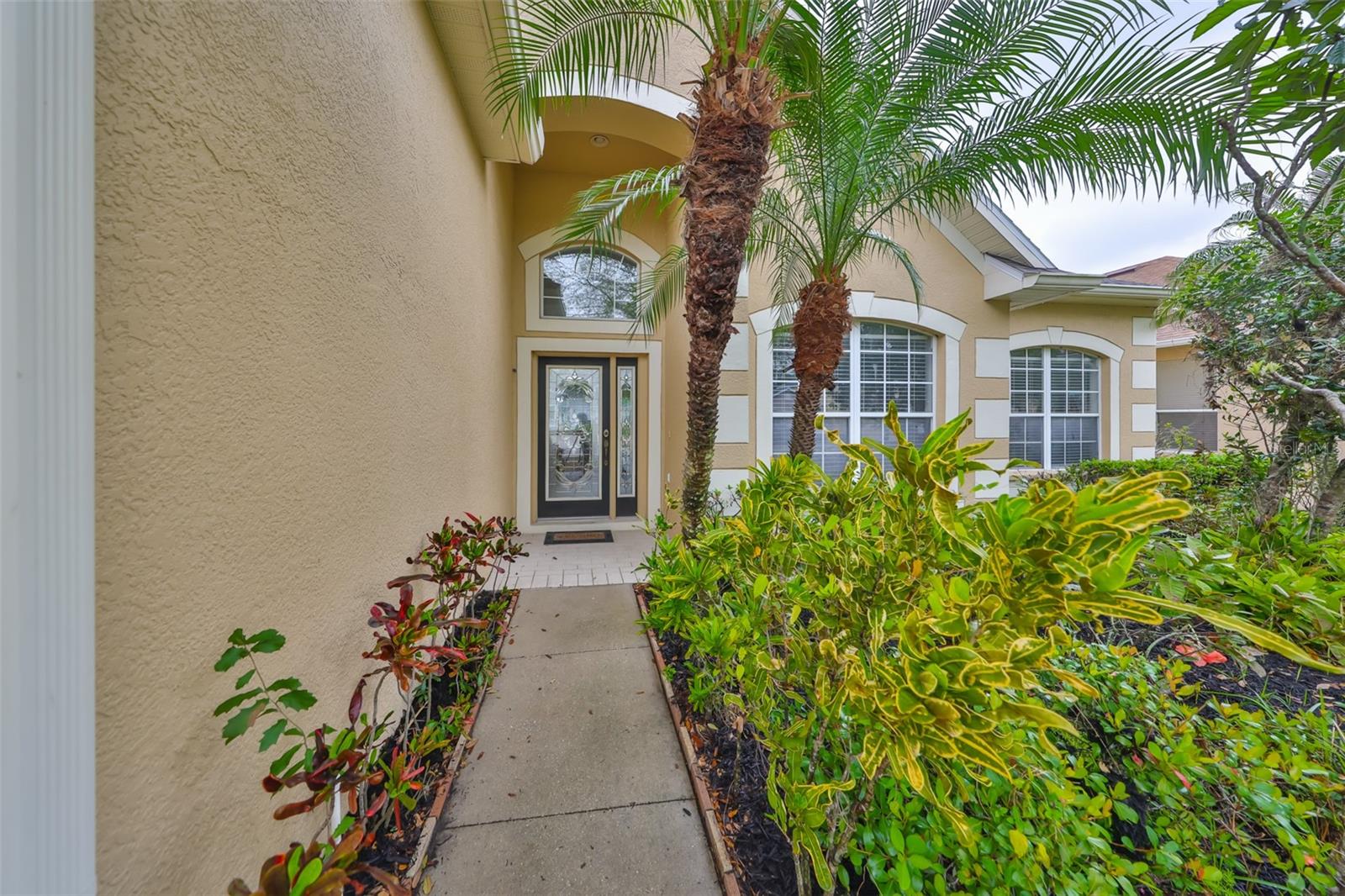 Come on in through the beautiful glass front door!