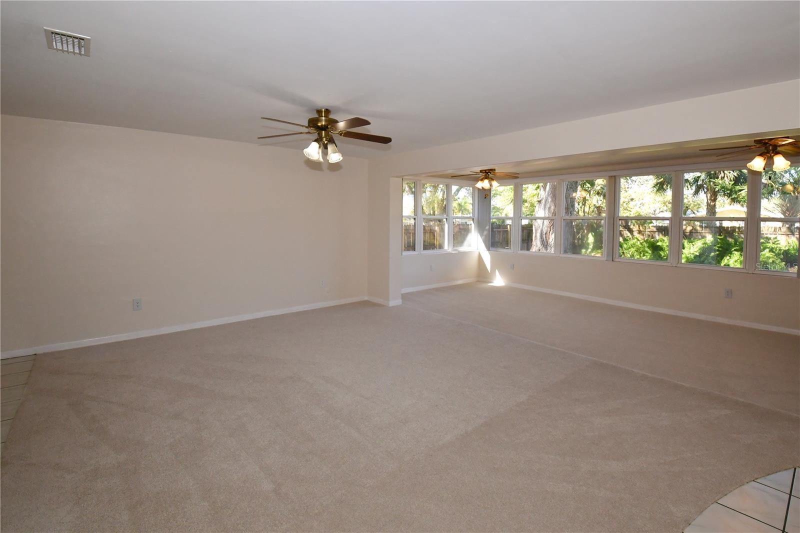 Living area and Sun room