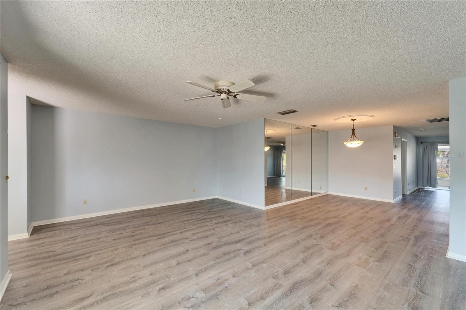 Living/Dining room