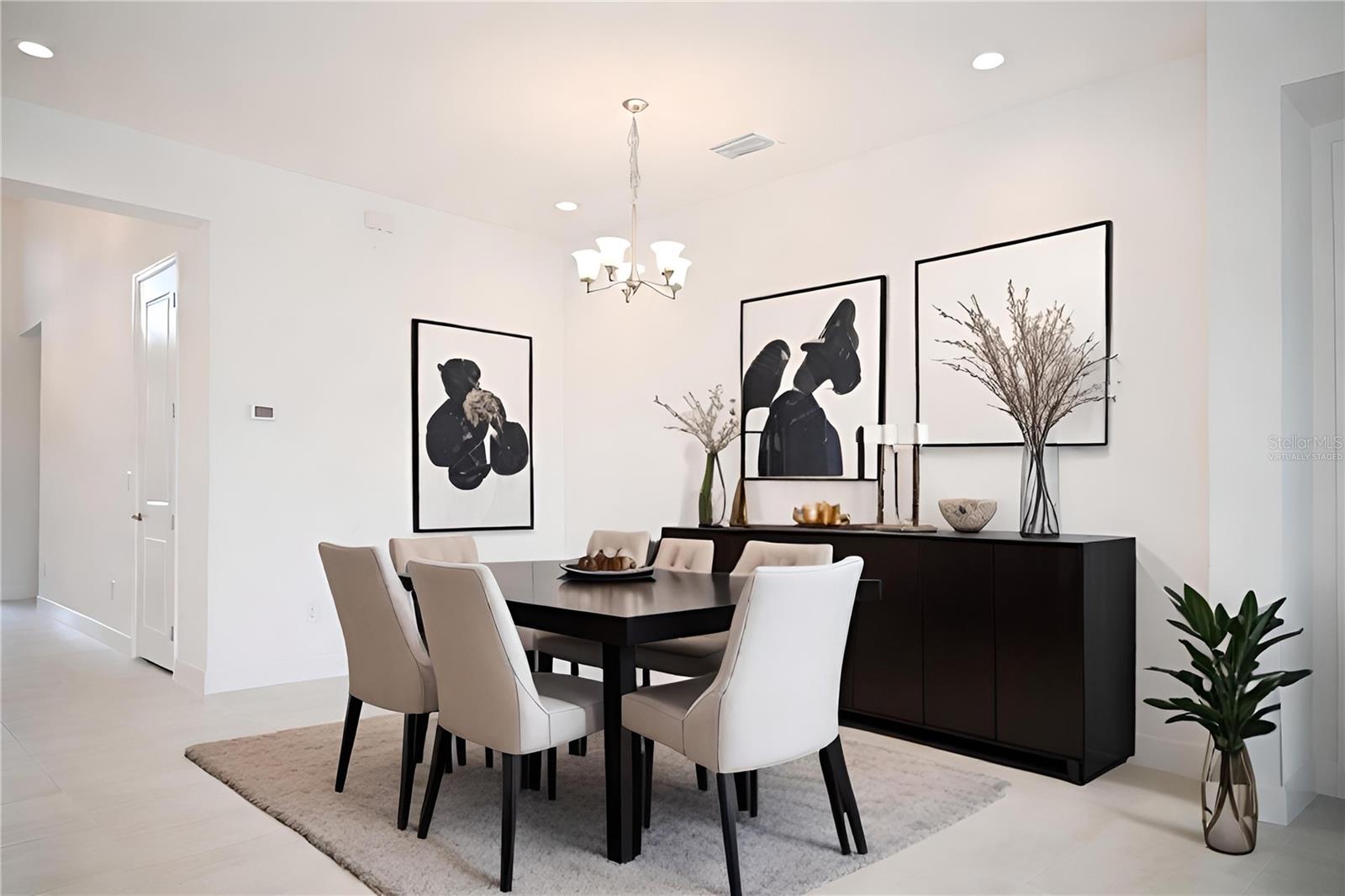 virtually staged - Dining Room