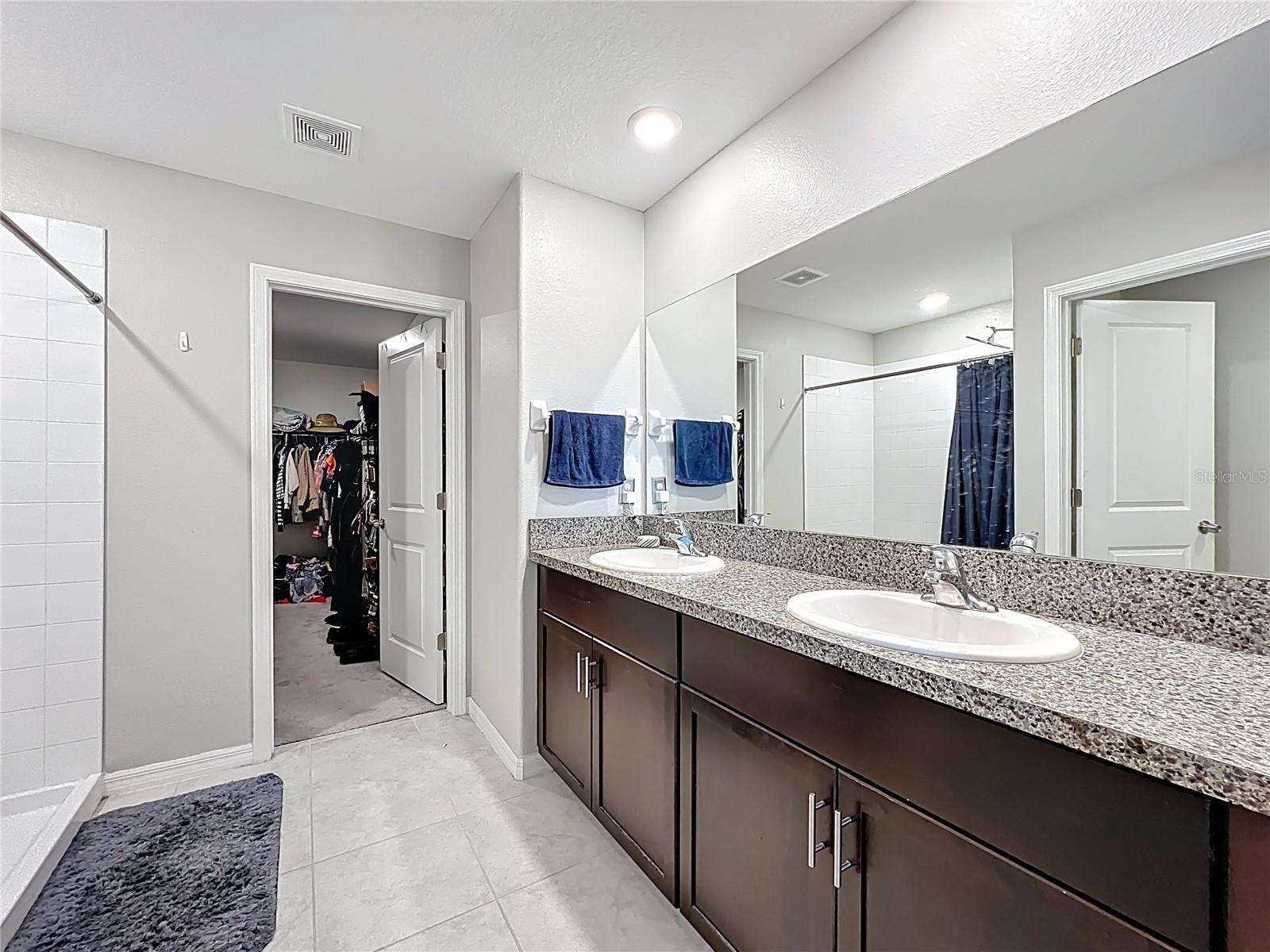 MASTER BATHROOM - DUAL SINKS