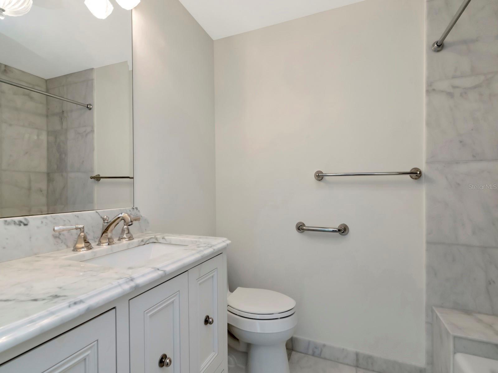 2nd Bathroom w/Tub & Shower