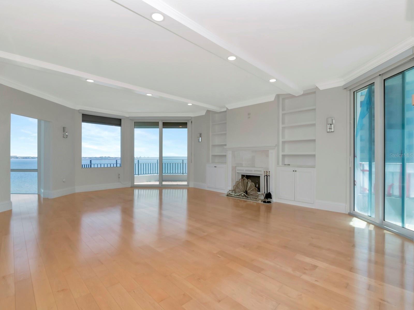 Living Room with 2 Balconies