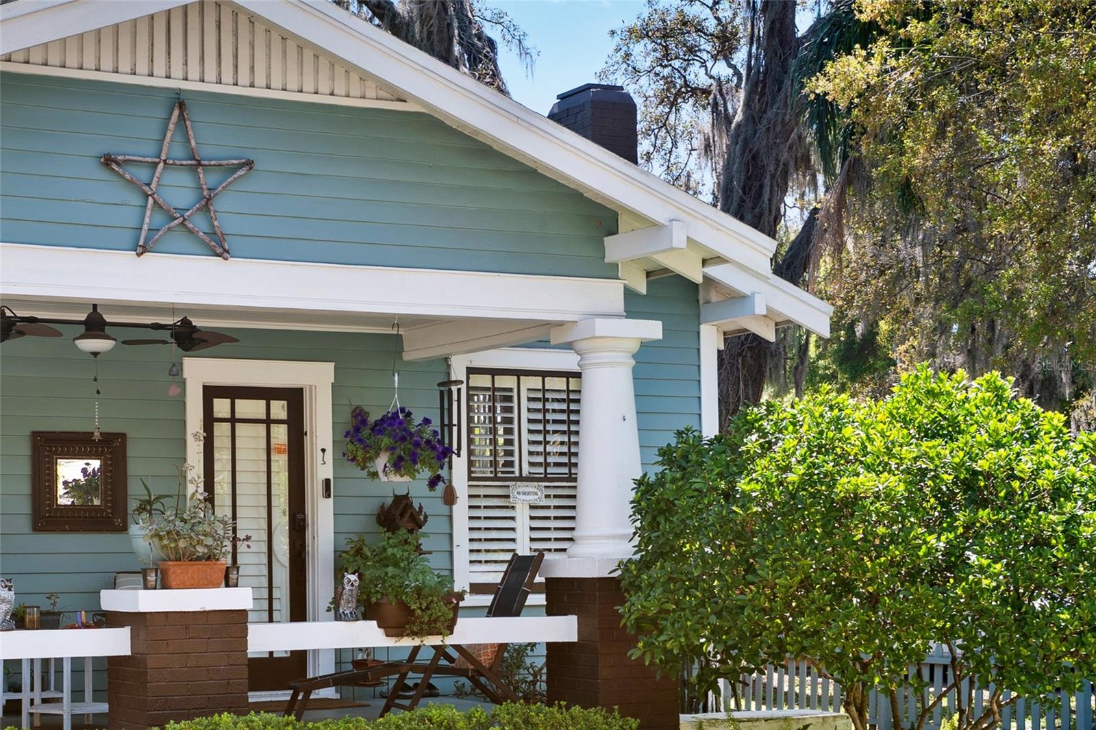 Absolutely charming 1920's vintage craftsman bungalow with many original and vintage-style details