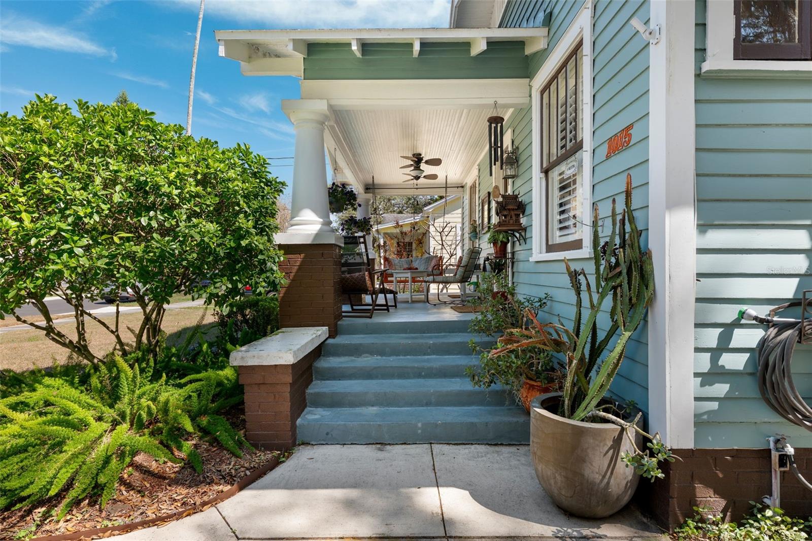 Poured concrete front porch