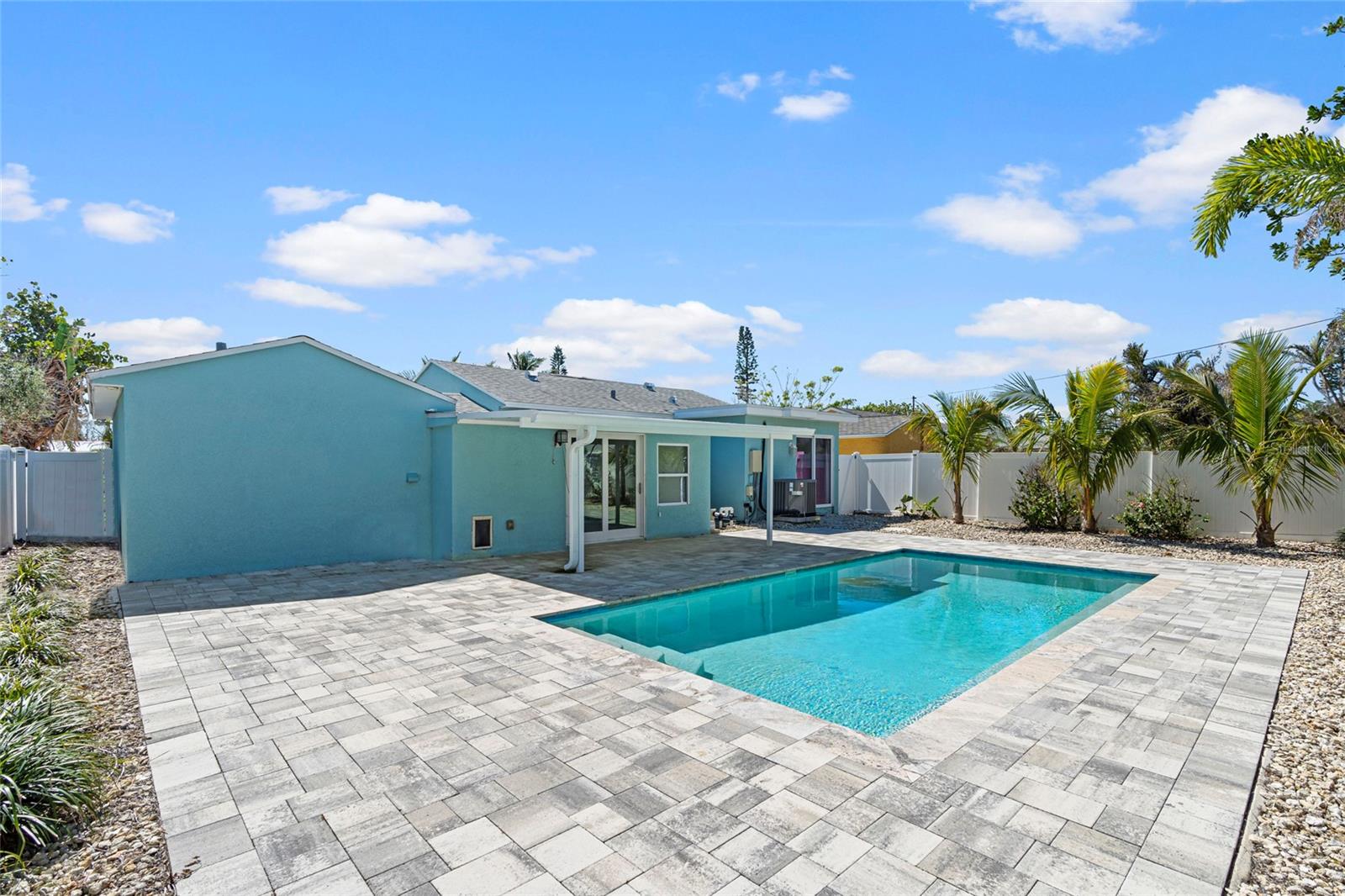 Pool 427 79th Ave, St Pete Beach, FL 33706 - MLS: TB8360859