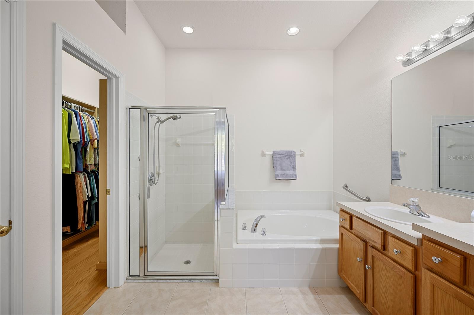 Double Vanity/ Walk in shower and Garden Tub