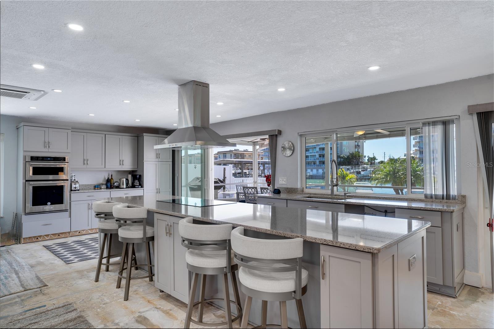 Contemporary Kitchen