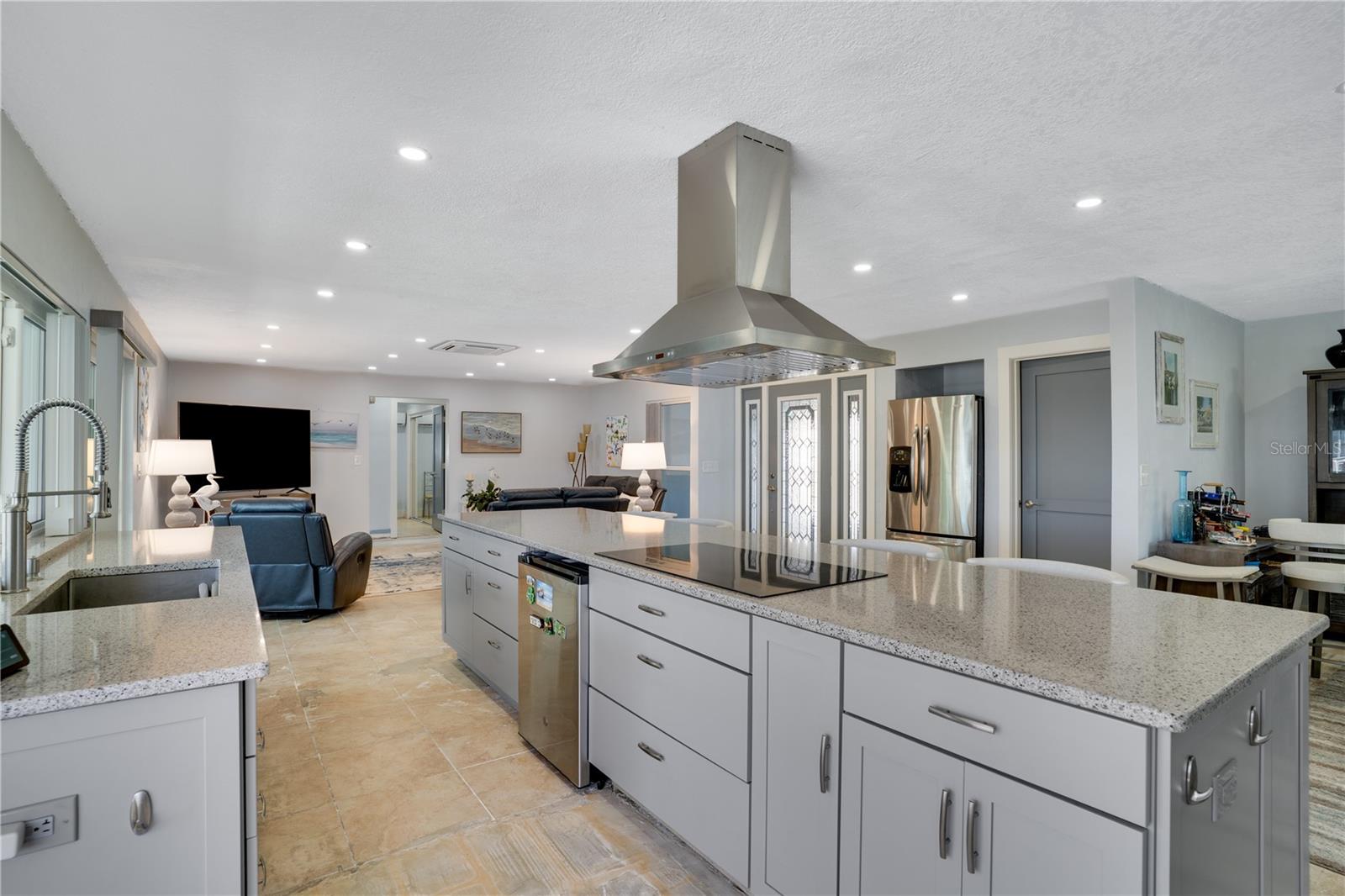 NEWER KITCHEN W/OVERSIZED ISLAND