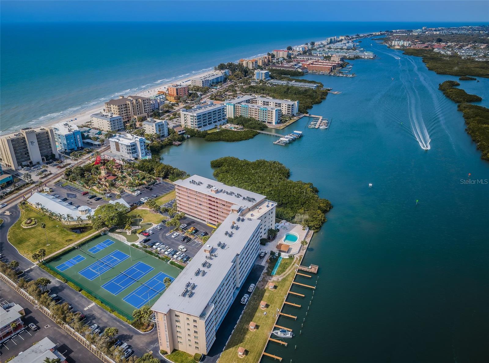 .. Nice Aerial Shot Showing The Intracoastal and The Beach. Indian Shores is Called The ' Narrows ' Due To the Short Distance between The Beach & Intracoastal Waterway.