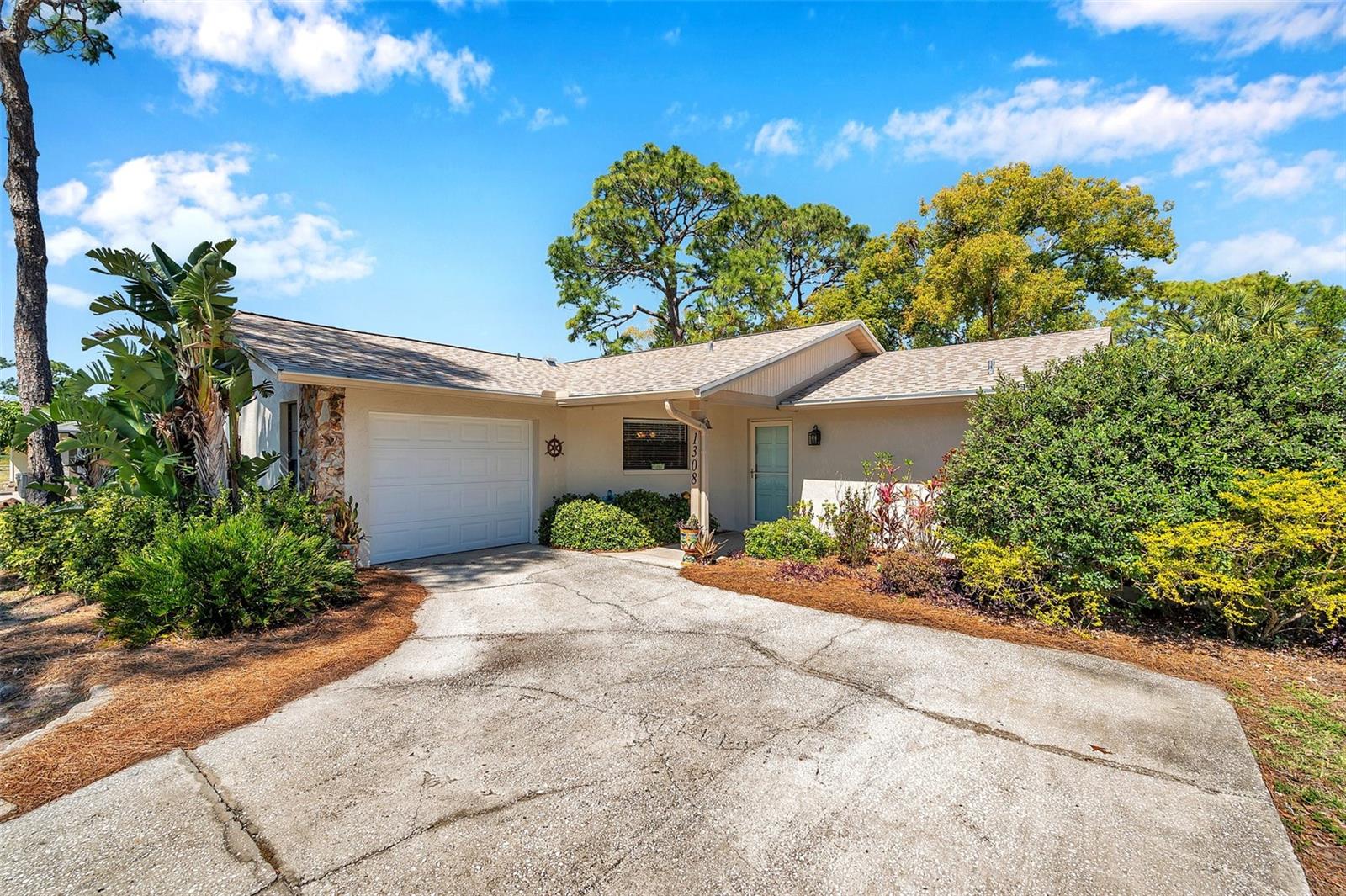 Front of home with side garage