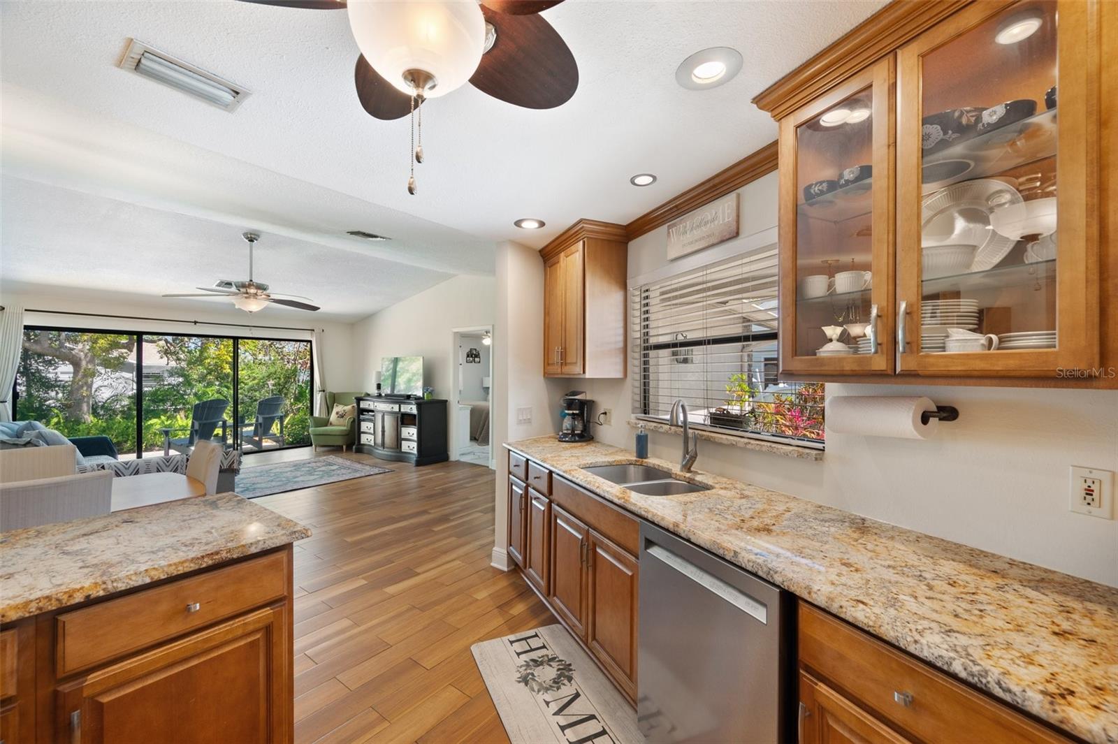 Kitchen with soft close drawers