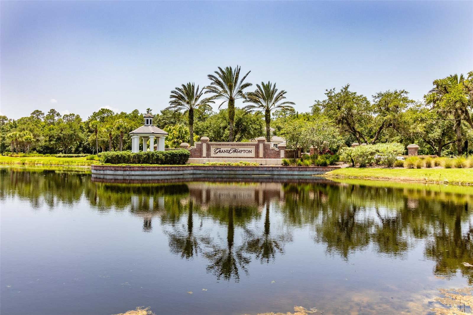 Grand entrance to Grand Hampton