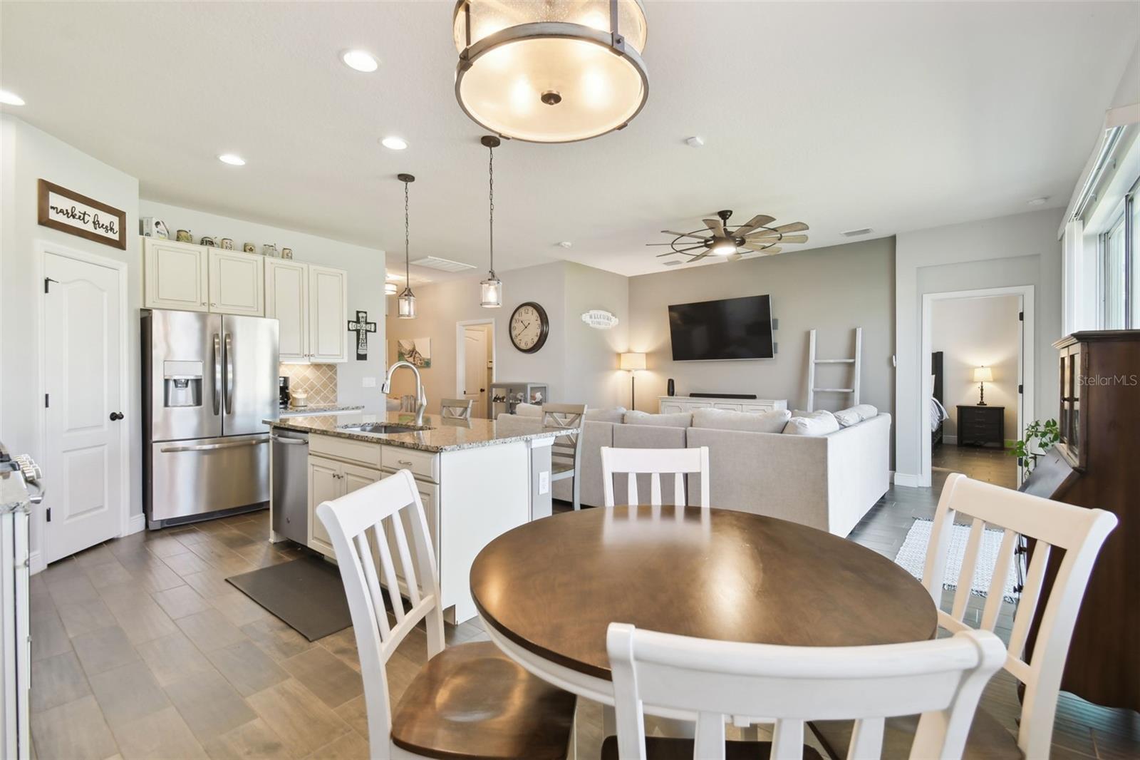 Casual Dining, Kitchen overlooking Main Living Area