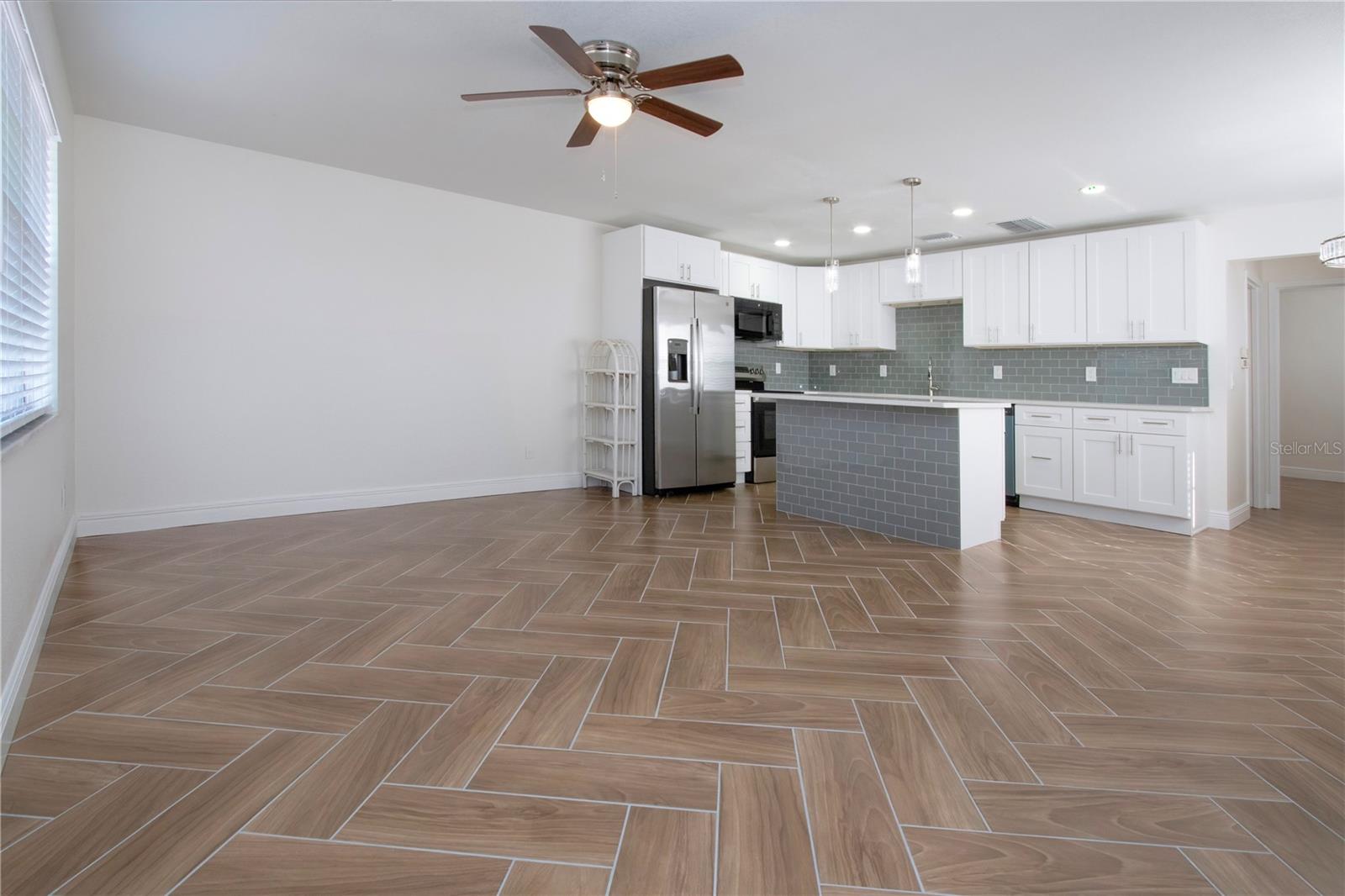 Gorgeous herringbone pattern porceline tile