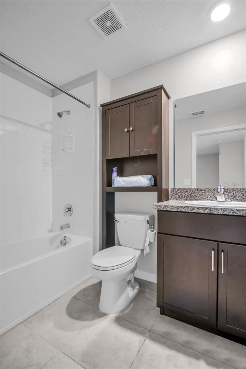 2nd bathroom