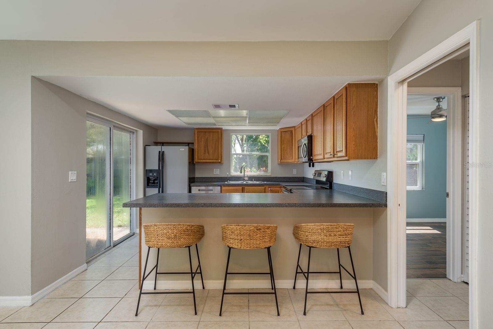 Breakfast Bar in Kitchen!